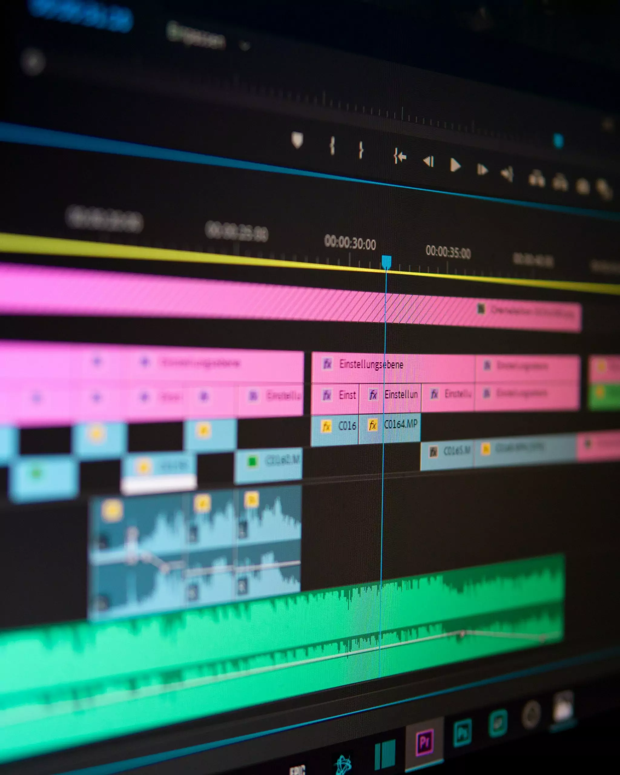 Computer screen shot showing mixed audio and video tracks
